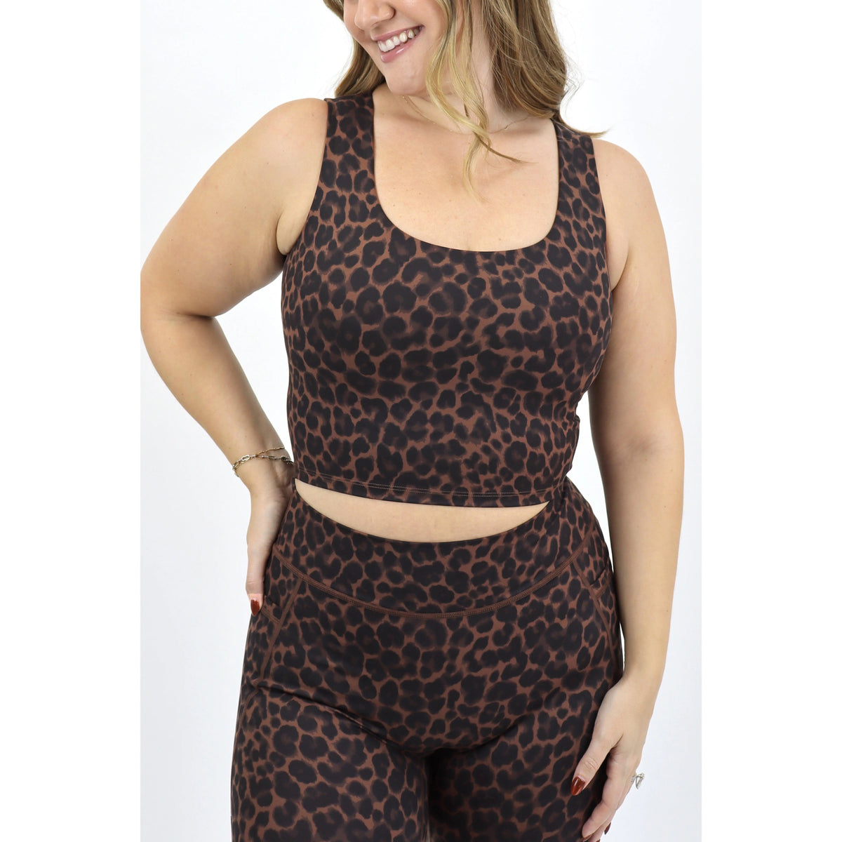 Leopard Print Scoop Neck Cropped Tank Top